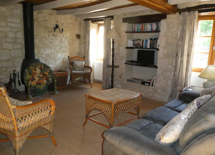 Living Room, La Loge